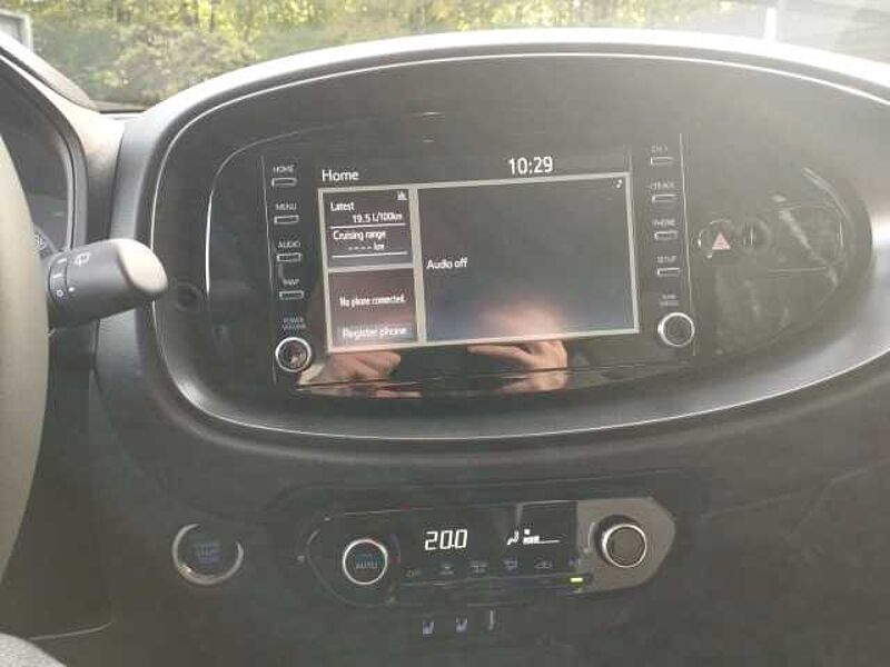 Toyota Aygo X VVT-i EU6d 1.0 Play Apple CarPlay Android Auto Klimaautom SHZ Spurhalteass.