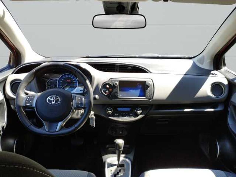 Toyota Yaris Hybrid 1.5 VVT-i Edition-S Fahrradträger Mehrzonenklima Spurhalteass.