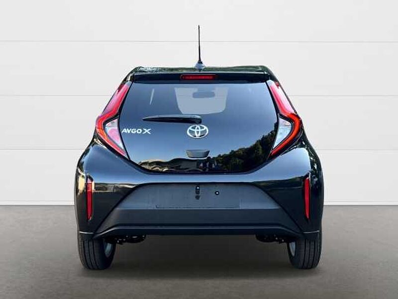 Toyota Aygo X 1,0 l Play CVT Sitzheizung vorn Smart-Key Mehrzonenklima Musikstreaming DAB