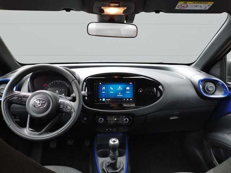 Toyota Aygo X 1,0 l Team D MT Apple CarPlay Android Auto Musikstreaming DAB SHZ Spurhalteass.