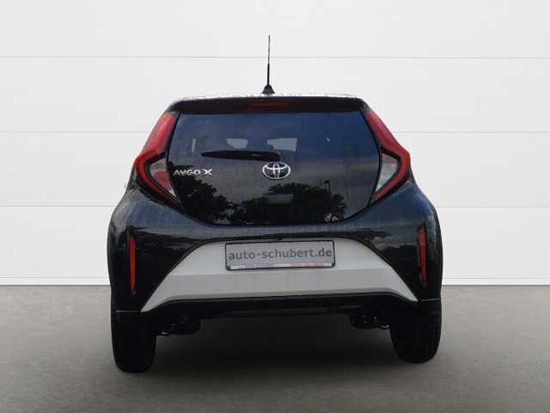 Toyota Aygo X 1,0 l Black & White CVT Rückfahrkamera Halogen-Scheinwerfer Sitzheizung vorn