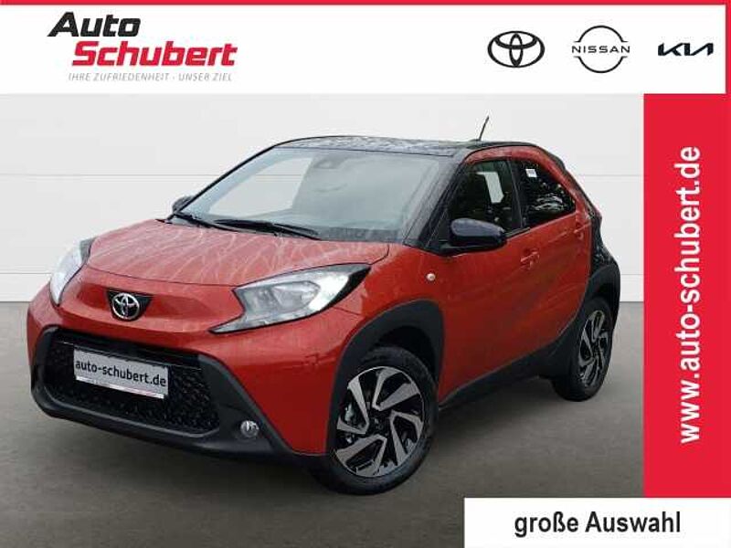 Toyota Aygo X 1,0 l Team D MT Apple CarPlay Android Auto Musikstreaming DAB SHZ Spurhalteass.