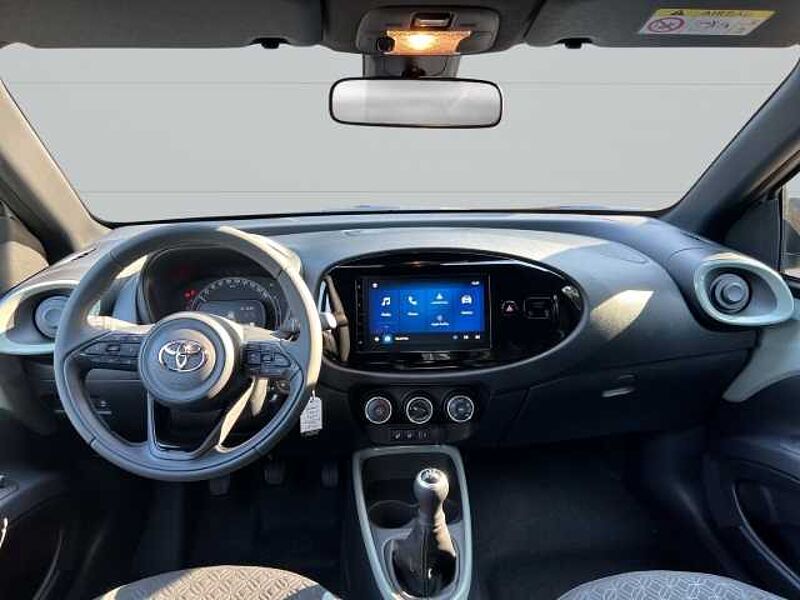 Toyota Aygo X 1,0 l Team D MT Apple CarPlay Android Auto Musikstreaming DAB SHZ Spurhalteass.