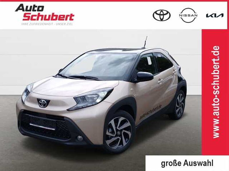 Toyota Aygo X 1,0 l Team D MT Einparkhilfe vorn und hinten LED-Scheinwerfer