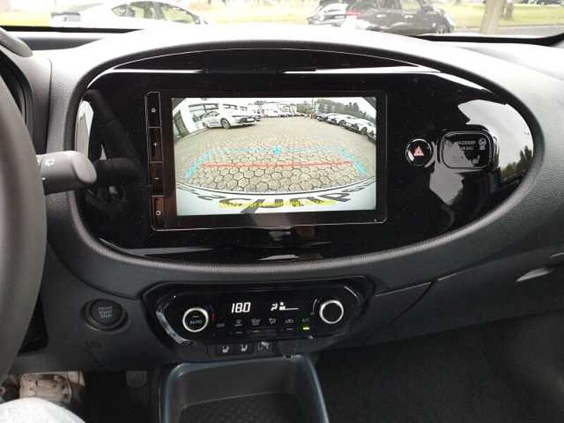 Toyota Aygo X 1,0 l Team D LED+KLIMAAUTOMATIK+KAMERA+LM+Apple CarPlay Android Auto