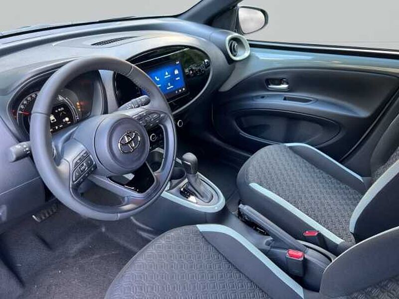 Toyota Aygo X 1,0 l Team D CVT LED+KLIMAAUTO+KAMERA+LM Android Auto Mehrzonenklima