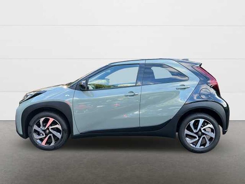 Toyota Aygo X 1,0 l Team D CVT LED+KLIMAAUTO+KAMERA+LM Android Auto Mehrzonenklima